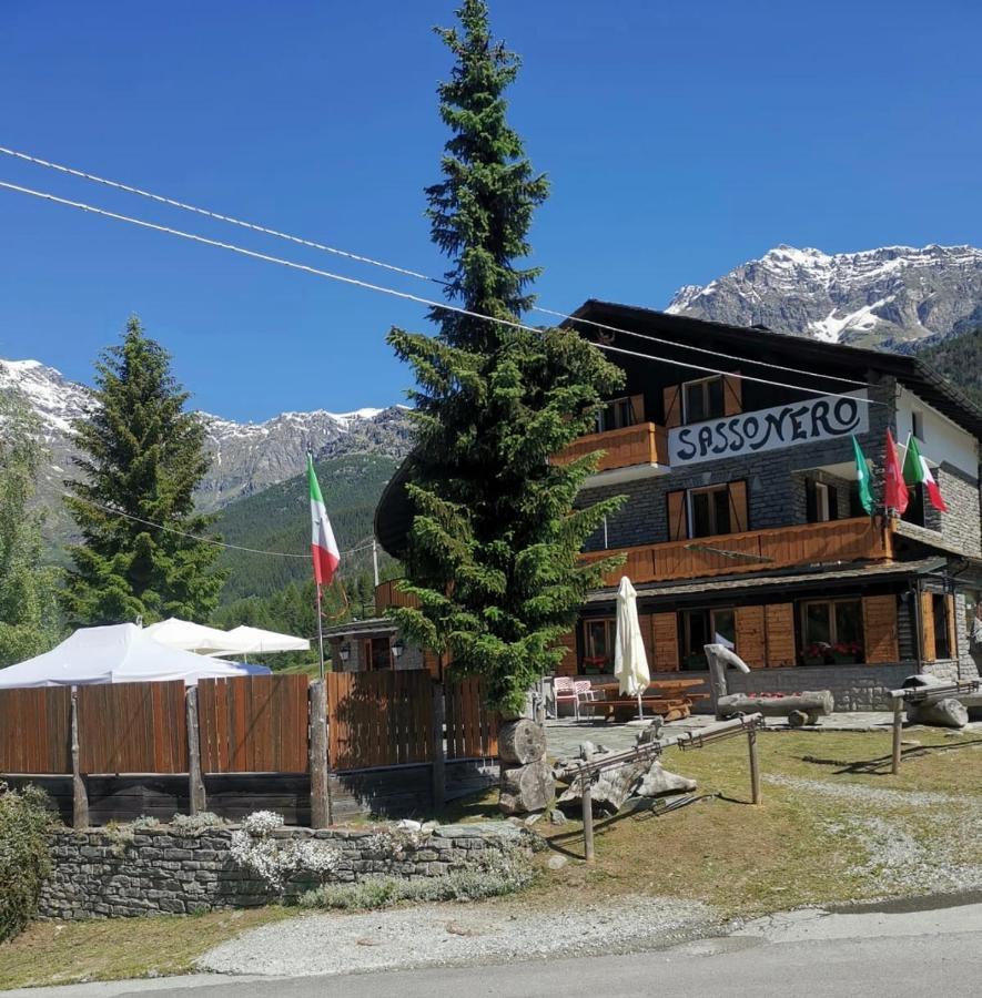 Sasso Nero Otel Chiesa in Valmalenco Dış mekan fotoğraf