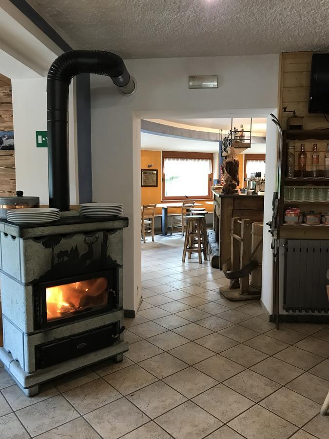 Sasso Nero Otel Chiesa in Valmalenco Dış mekan fotoğraf
